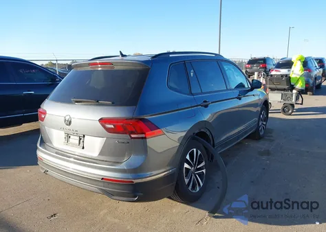 2022 Volkswagen Tiguan 2.0T S z USA, uszkodzony, nr VIN 3VV0B7AX7NM043674